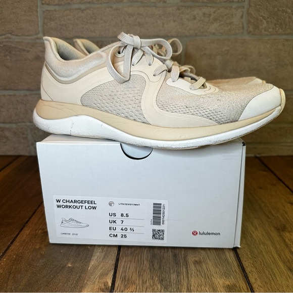 Lululemon Chargefeel Low Womens Workout Shoe Light Ivory Dove Grey White/Sz 8.5 - Picture 13 of 16
